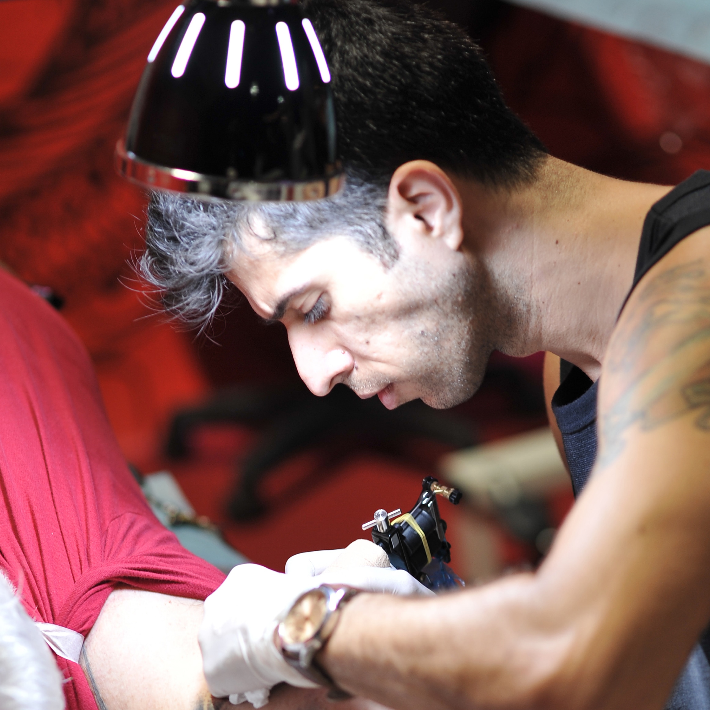 Gustavo Martins — tatuador e editor do Atlas da Tatuagem
